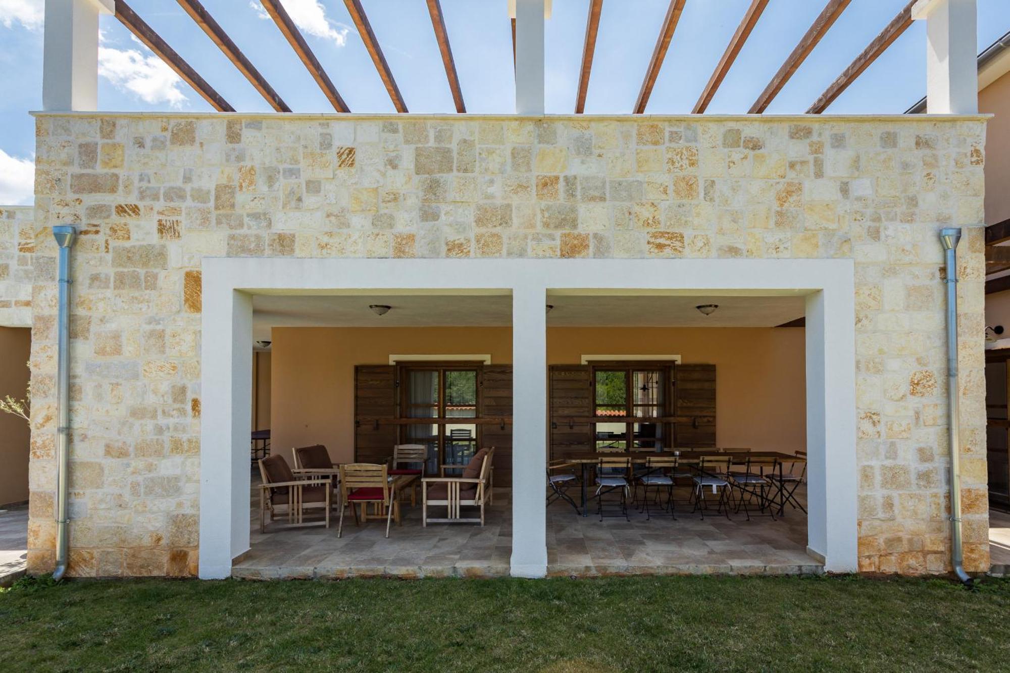 Villa Cirka In Central Istria For 14 Persons With Pool Heating & Pool Table Svetvinčenat Exterior foto